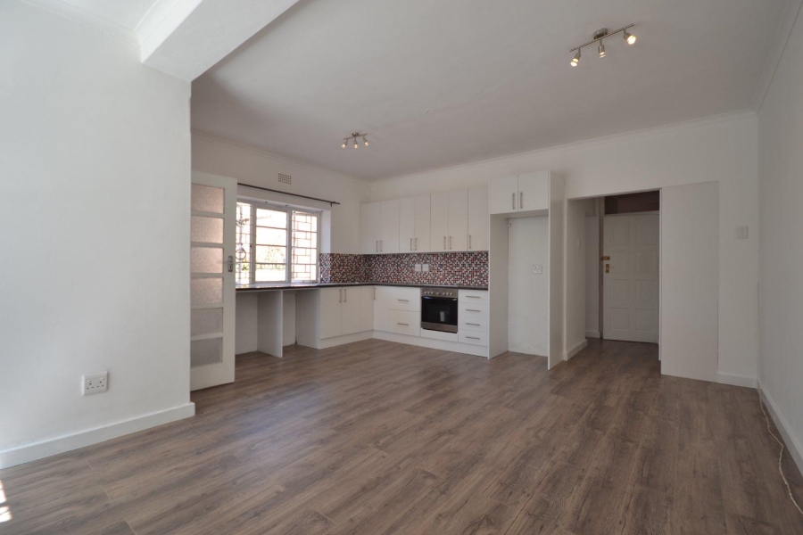 1 Bedroom Property for Sale in Sea Point Western Cape